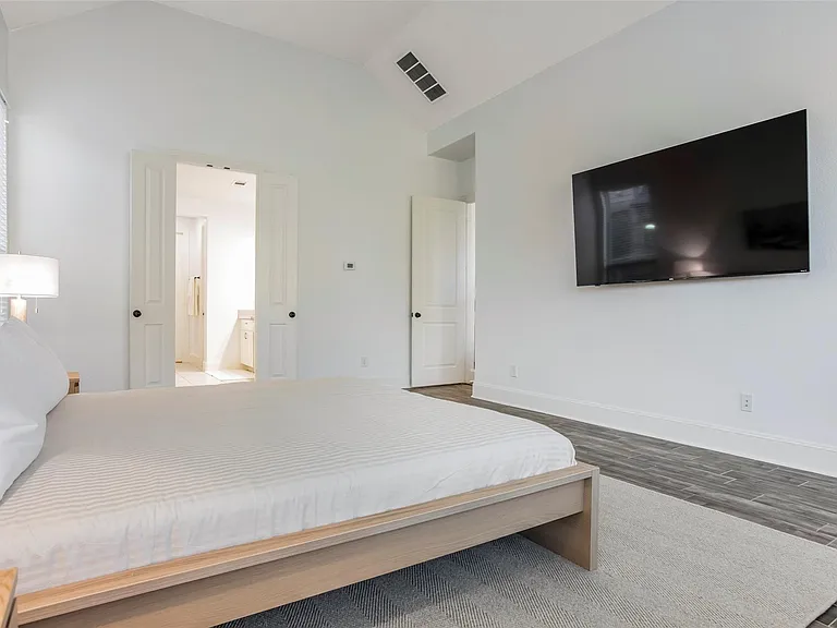29110 Davenport Dr — Photo 14