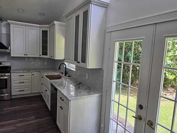 2nd image of 2393 Crawford Ct