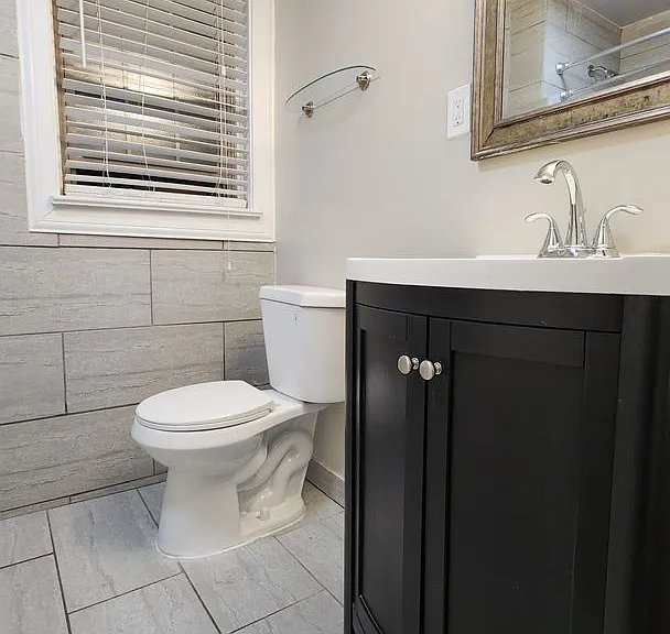 1029 Central Ave - B — Photo 10