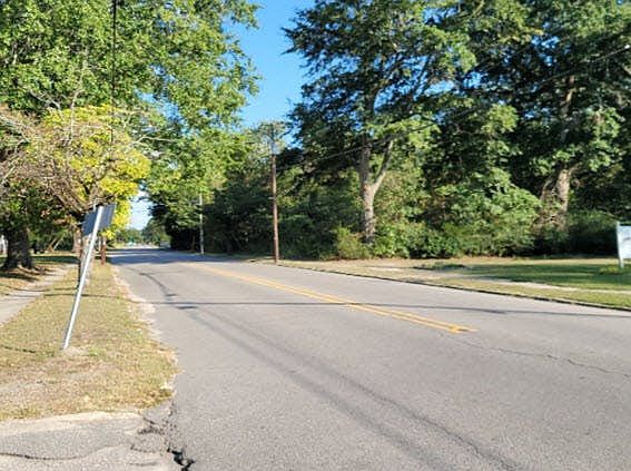 5th image of 612 E Martin Luther King Dr