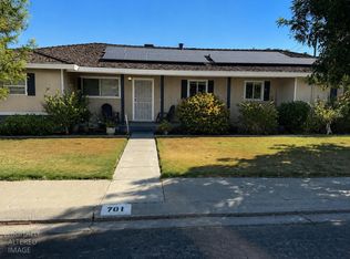 701 N 3rd St, Patterson, CA 95363