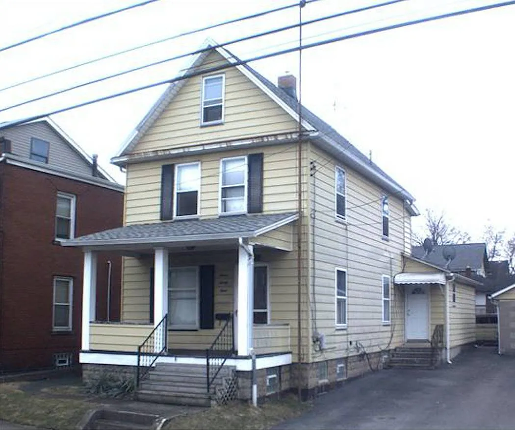723 Mason St photo 1