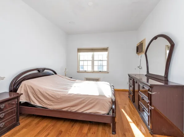 164-12 76th Avenue image 10 of 24