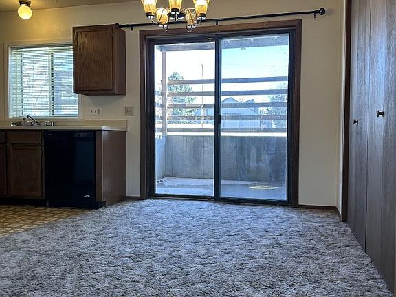 3rd image of 269 Cape Cod Dr APT 3