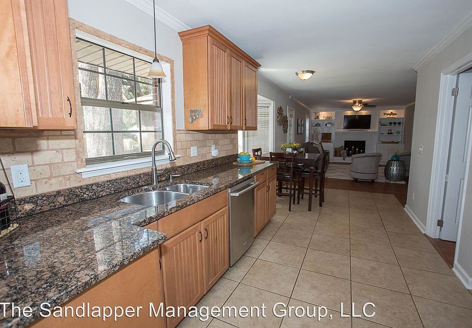 1st image of 1502 Kentwood Cir