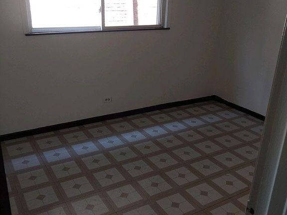 4th image of 4219 S Harlem Ave APT 1