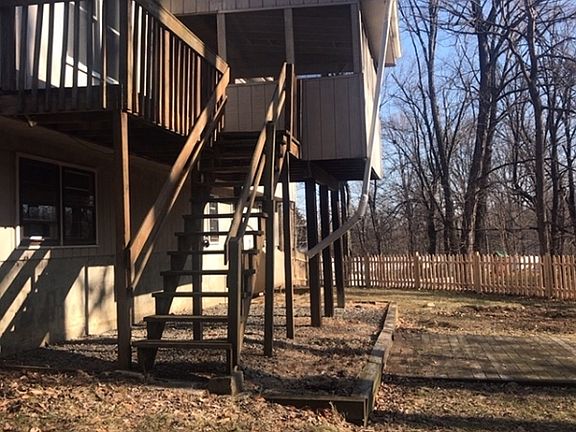 4th image of 11 Dorchester Dr