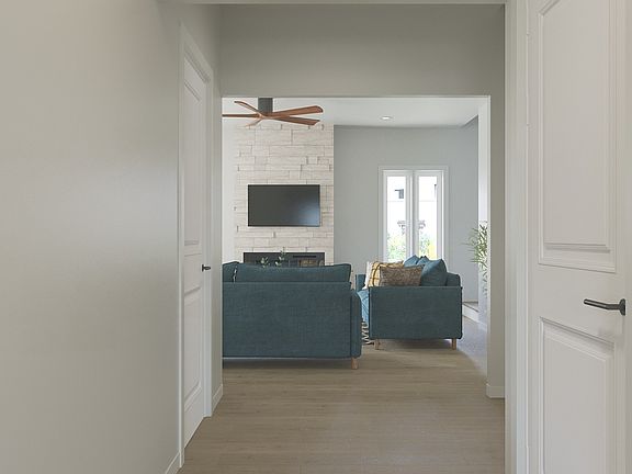 3rd image of 461 Lessie Cir