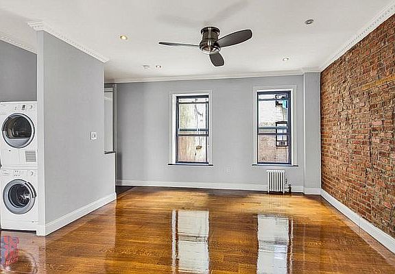 3rd image of 334 E 100th St APT 3A