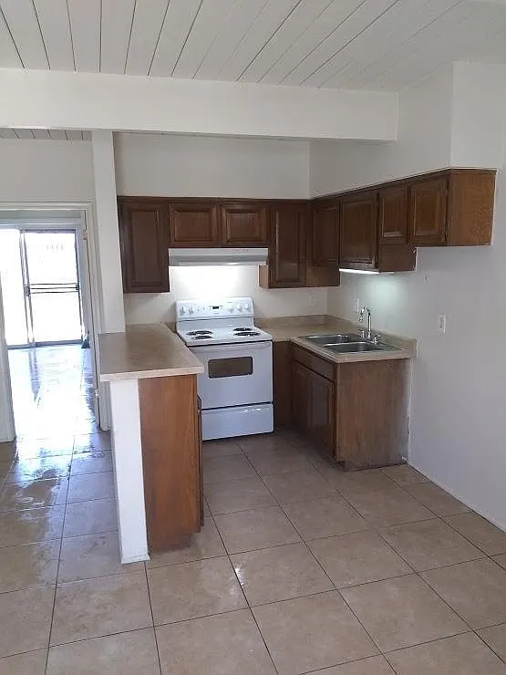 1 bed, 850 sqft, $1,500 — Photo 2