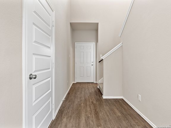 3rd image of 4002 Somerset Shade