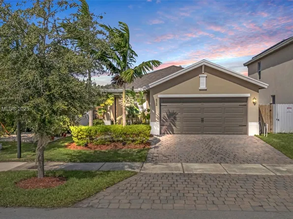 624 NE 5th Way, Florida City, FL 33034