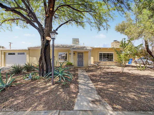 3973 E Desmond Ln, Tucson, AZ 85712