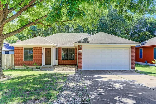 4802 Walden Cir Photo 1