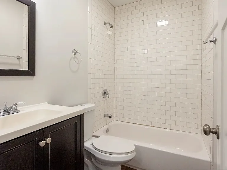 4317 W Irving Park Rd #3A — Photo 5