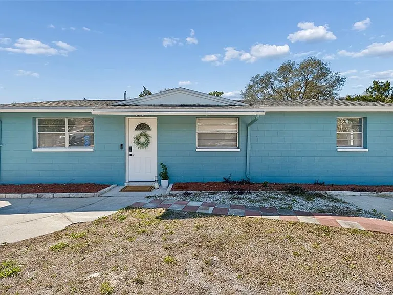 13264 120th Ln N — Photo 2
