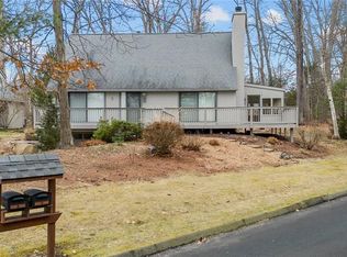 5 Pond Pl #5, Avon, CT 06001