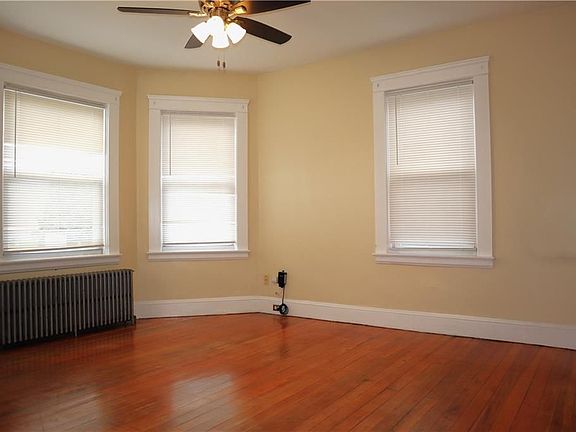 5th image of 11 Garfield St APT 1