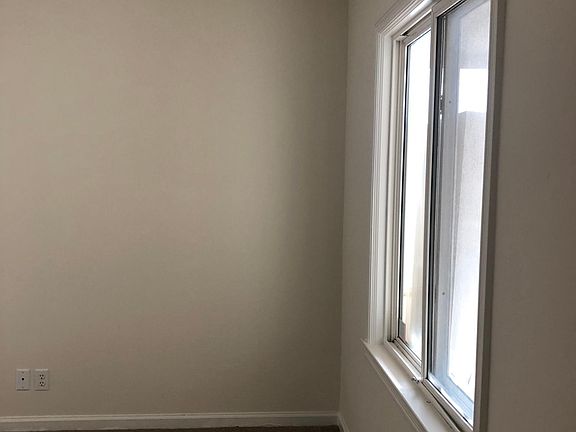 2nd image of 125 E Vista Ave