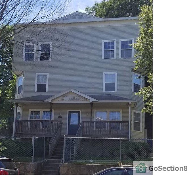 2nd image of 53 Woodward Ave