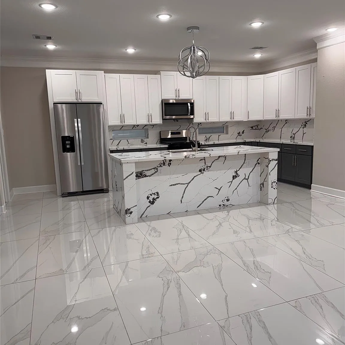 3 bed, 3.5 bath, 1743 sqft, $2,600 — Photo 4