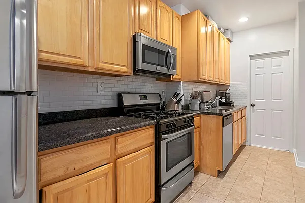 Rented by Corcoran | media 8