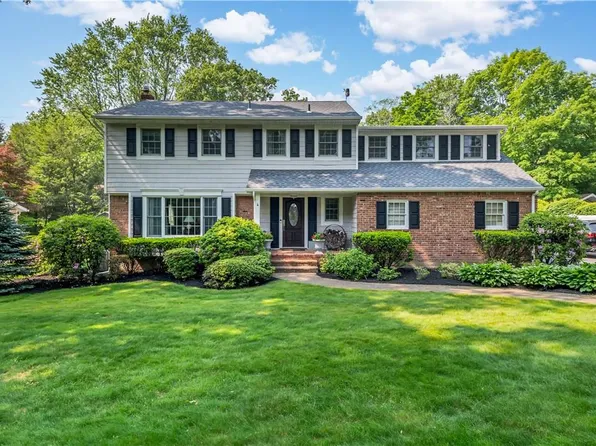 88 Village Hill Drive, Dix Hills, NY 11746