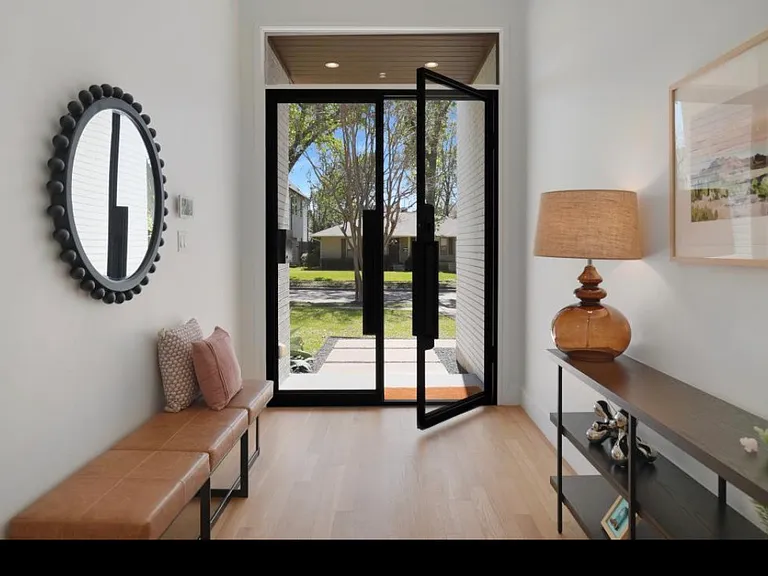 4135 Valley Ridge Rd — Photo 2