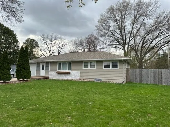 4126 Dwight Dr, Madison, WI 53704