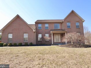 2318 McArthur Dr, Hatfield, PA 19440