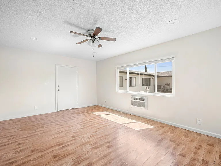 6915 Coldwater Canyon Ave #8 — Photo 6