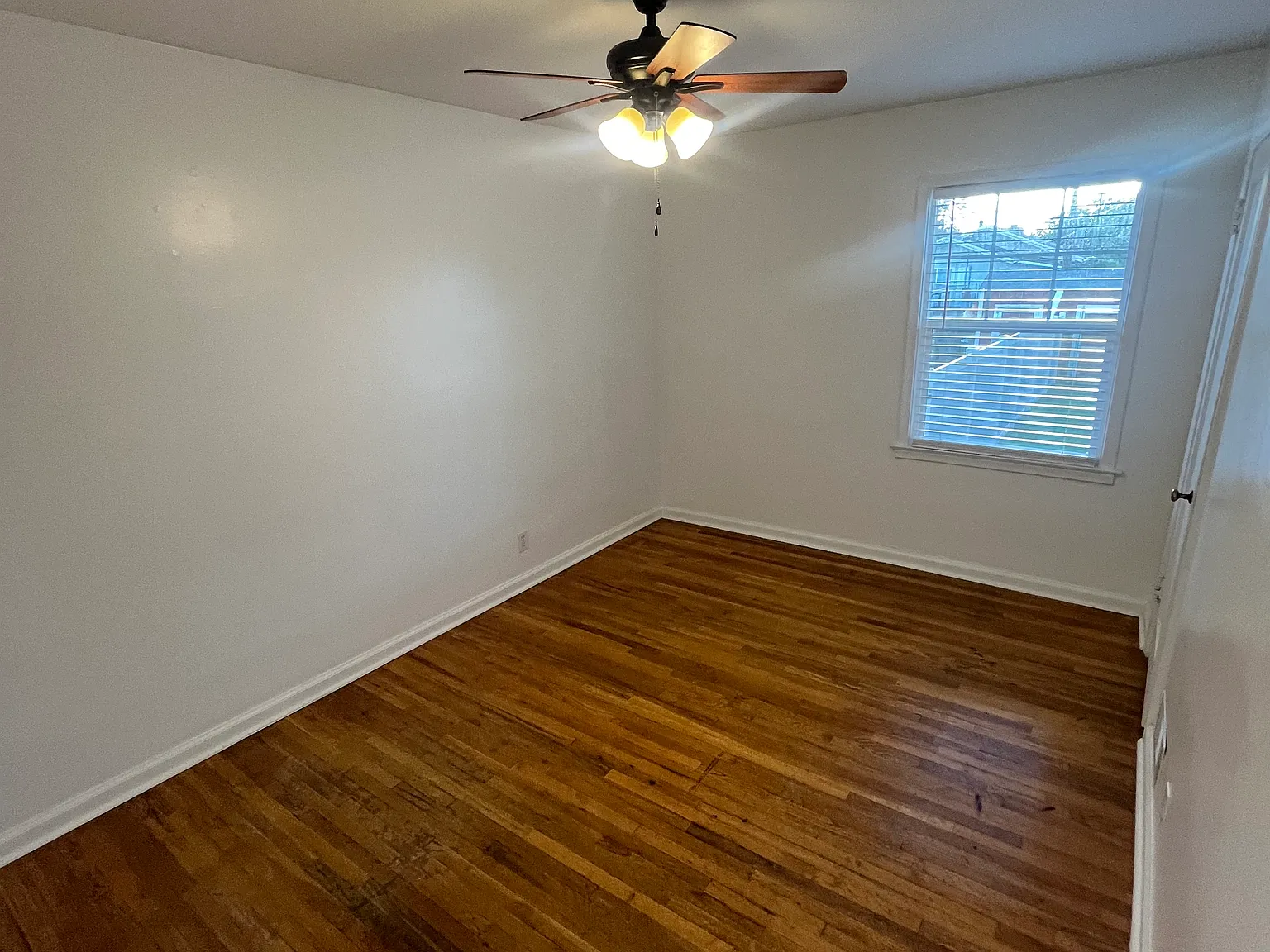 4 bed, 1625 sqft, $2,750 — Photo 3