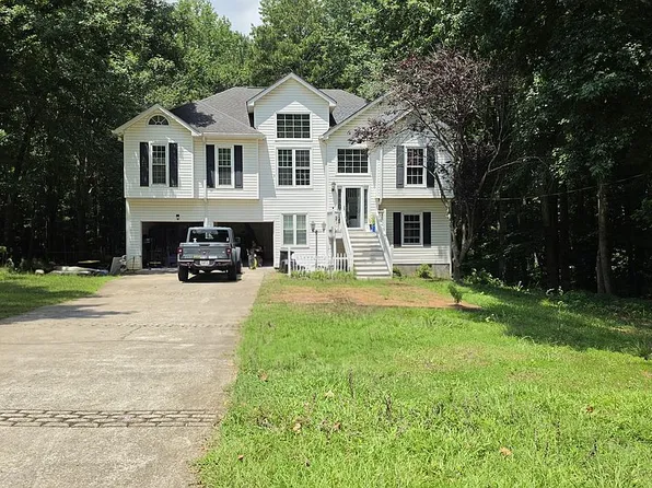 215 Ashley Trace Dr, Locust Grove, GA 30248