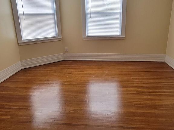 3rd image of 651 West Ave