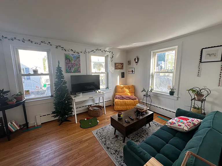 2 Potter St #1 — Photo 2