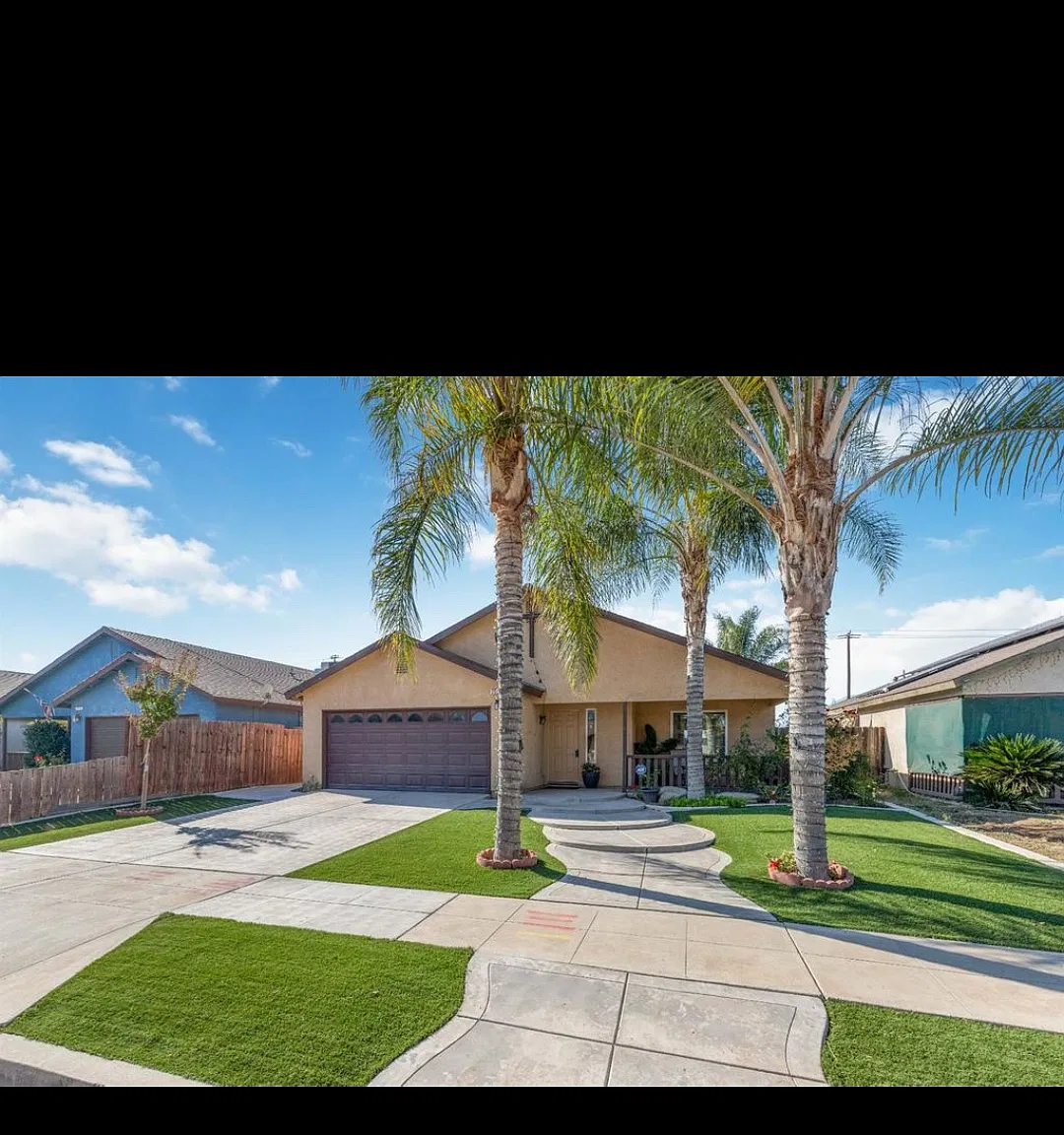 3 bed, 1212 sqft, $2,250 — Photo 1