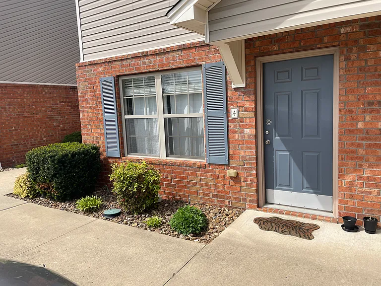 1420 Parker Rd — Photo 12