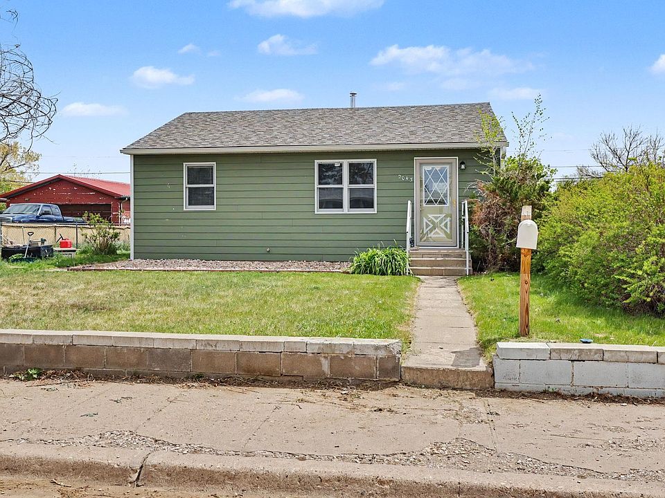 1st image of 2043 10th Ave