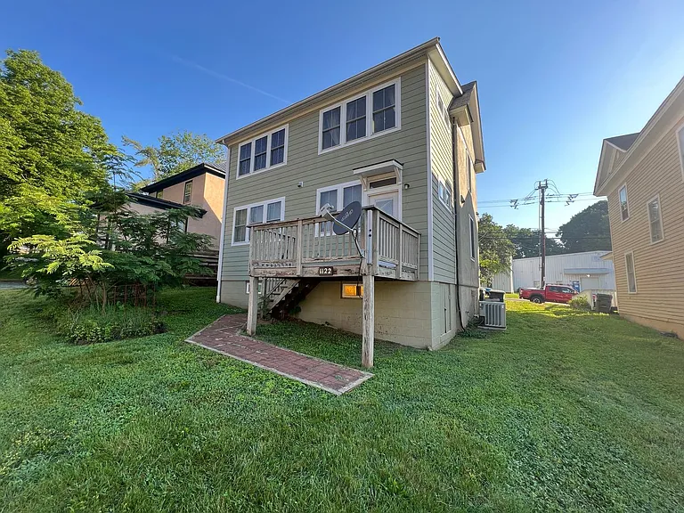 1122 Market St E — Photo 13