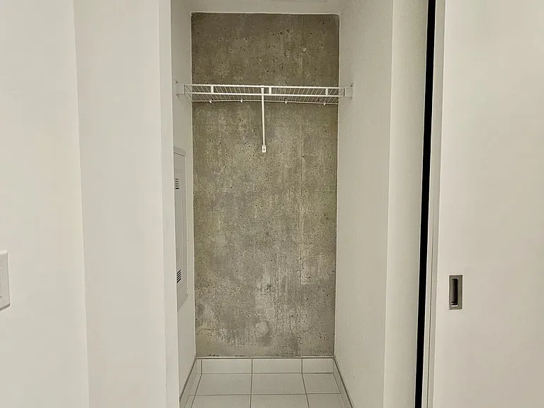 195 McCaul St #1412 — Photo 6