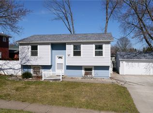 911 Independence Ave, Akron, OH 44310