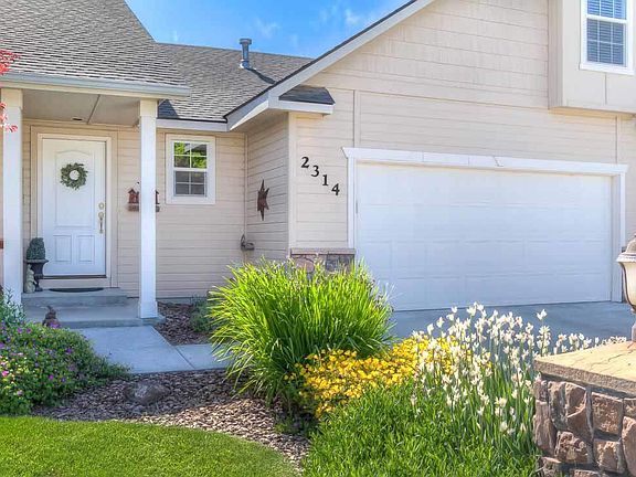 3rd image of 2314 Wood Springs Pl