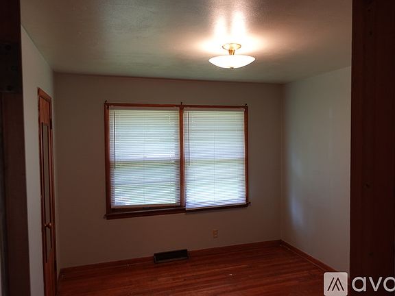 3rd image of 2214 State Ave #2214