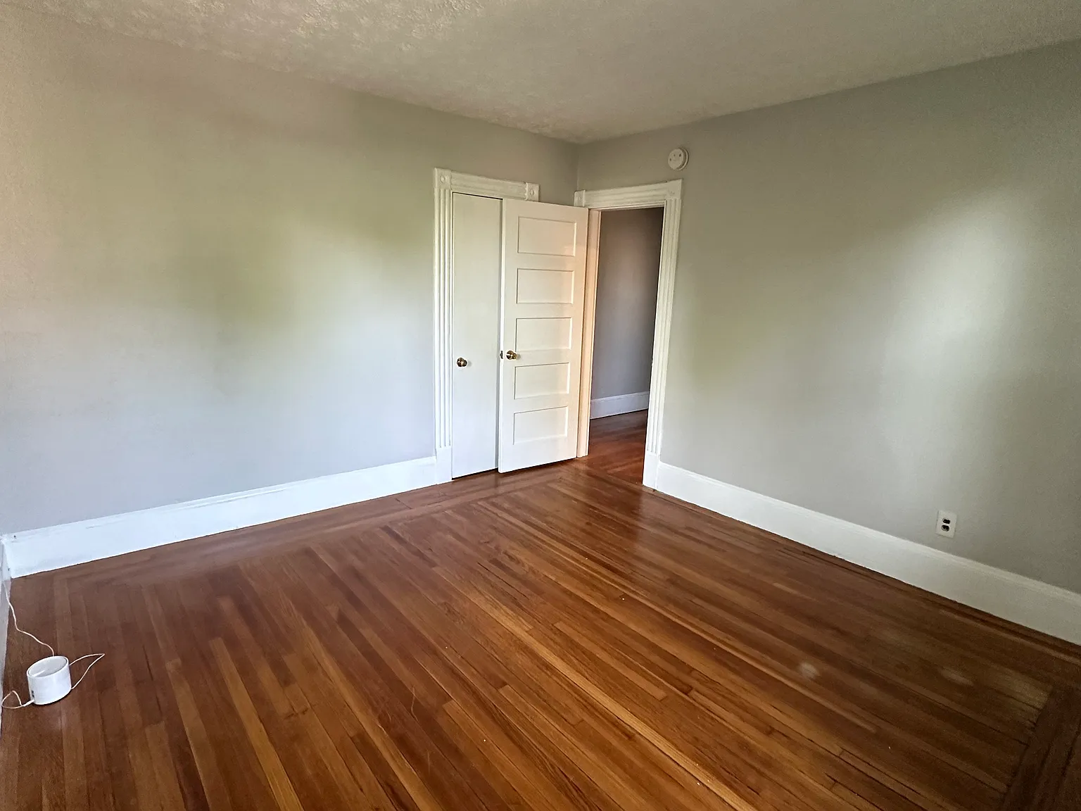 4 bed, 1387 sqft, $2,400 — Photo 4