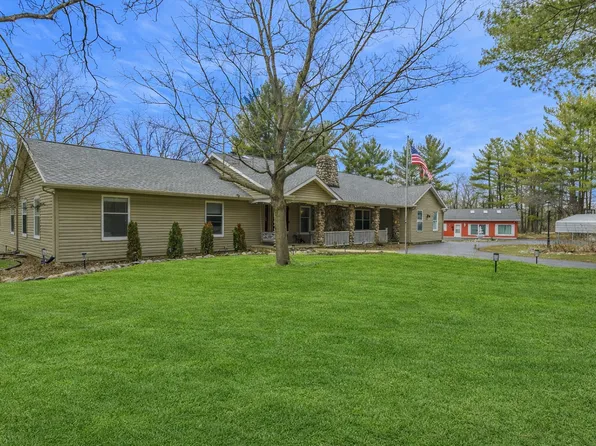 14103 Westwood Trl, Woodstock, IL 60098