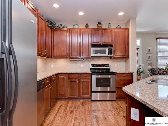 5th image of 18021 Dewey Cir