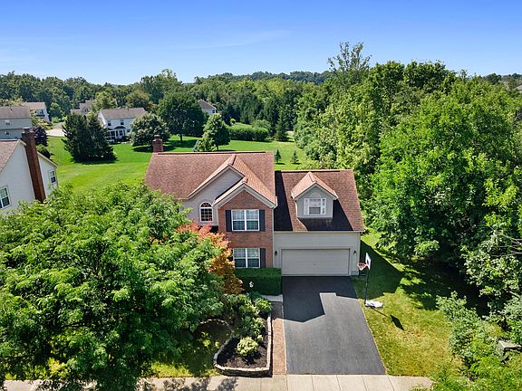 3rd image of 6668 Westbury Dr