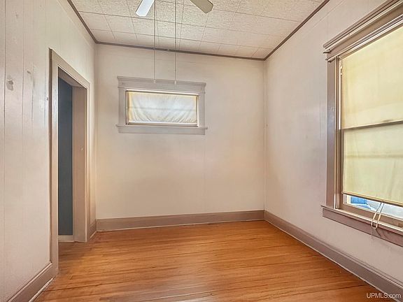 3rd image of 219 N 20th St