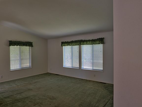 2nd image of 974 NW Wild Rose Ln