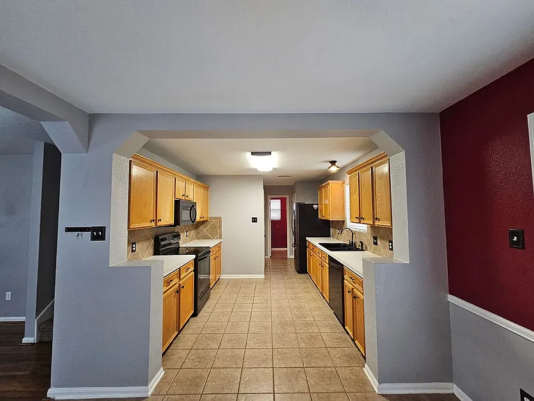 5704 Schneider Dr — Photo 7
